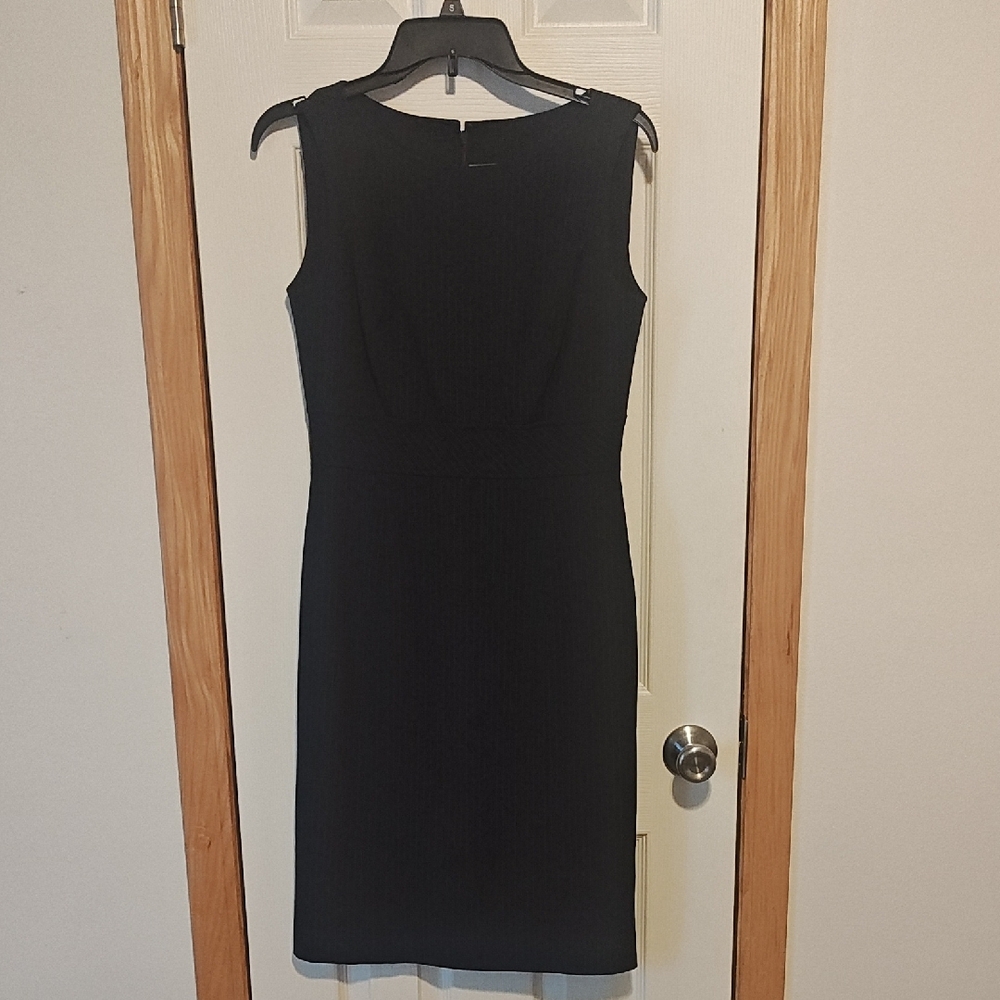 Tahari Black Sheath Midi Dress Crew Neck Sleeveless